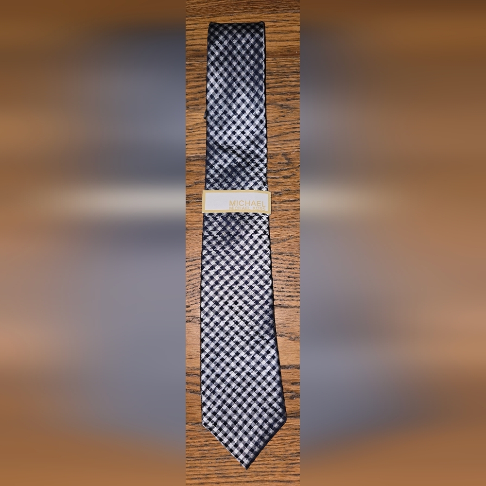 NWT Michael Kors Navy and White Checkered Tie 100% Silk